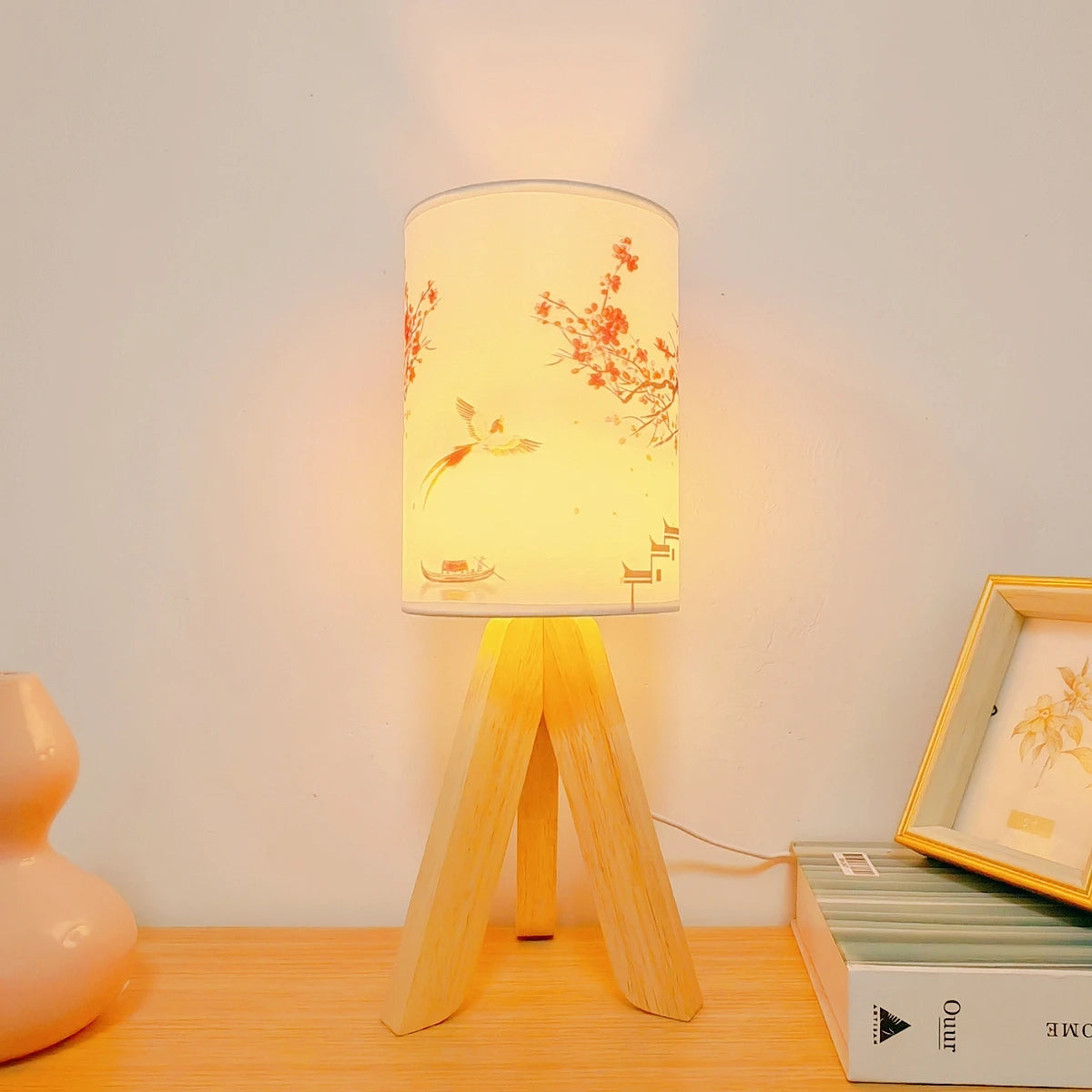 Nordic USB Desk Lamp, Solid Wood Fabric Decoration, LED Night Light for Home Bedroom Bedside Study Accommodation