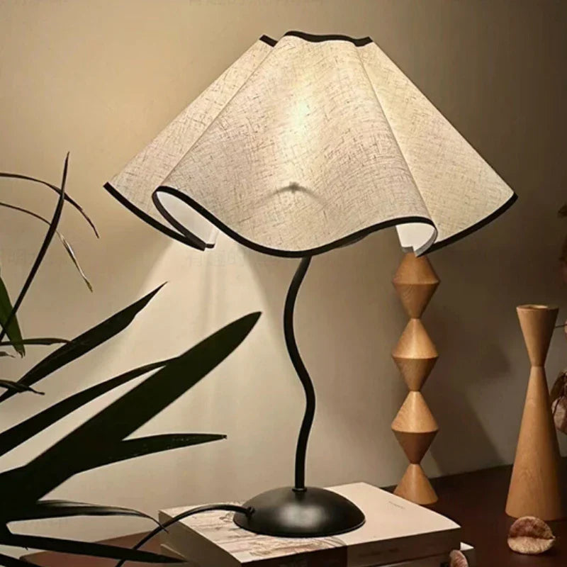 Lampe de chevet pétale