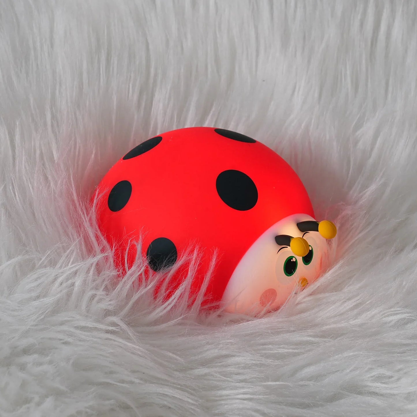Lampe de chevet coccinelle