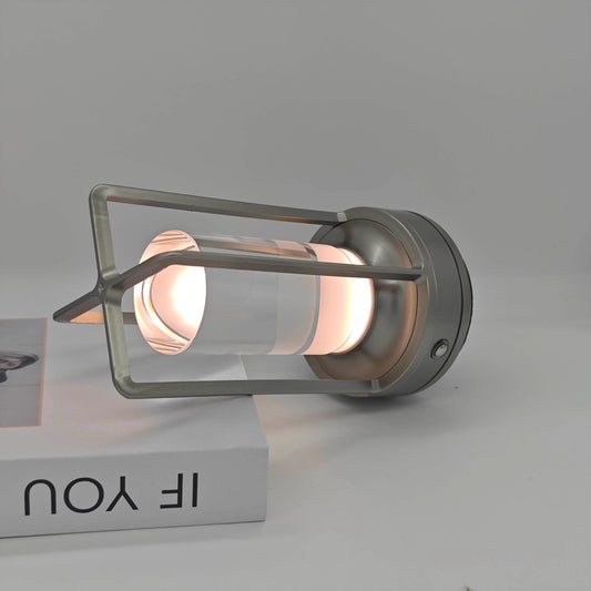 Lampe de chevet dorée