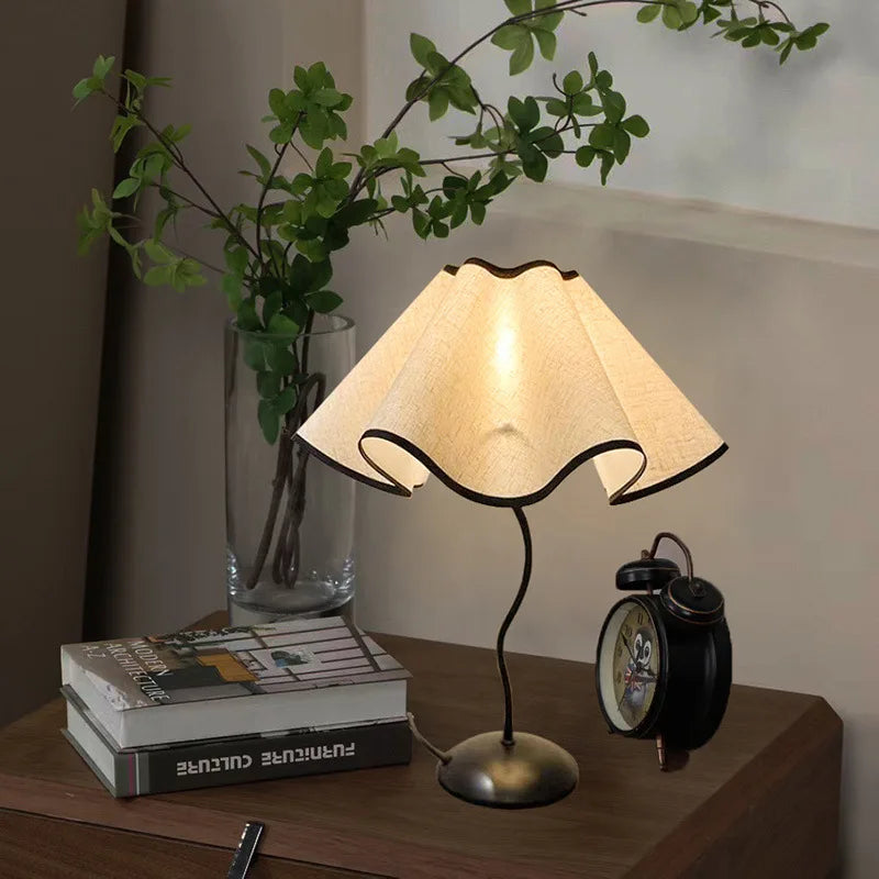 Lampe de chevet pétale