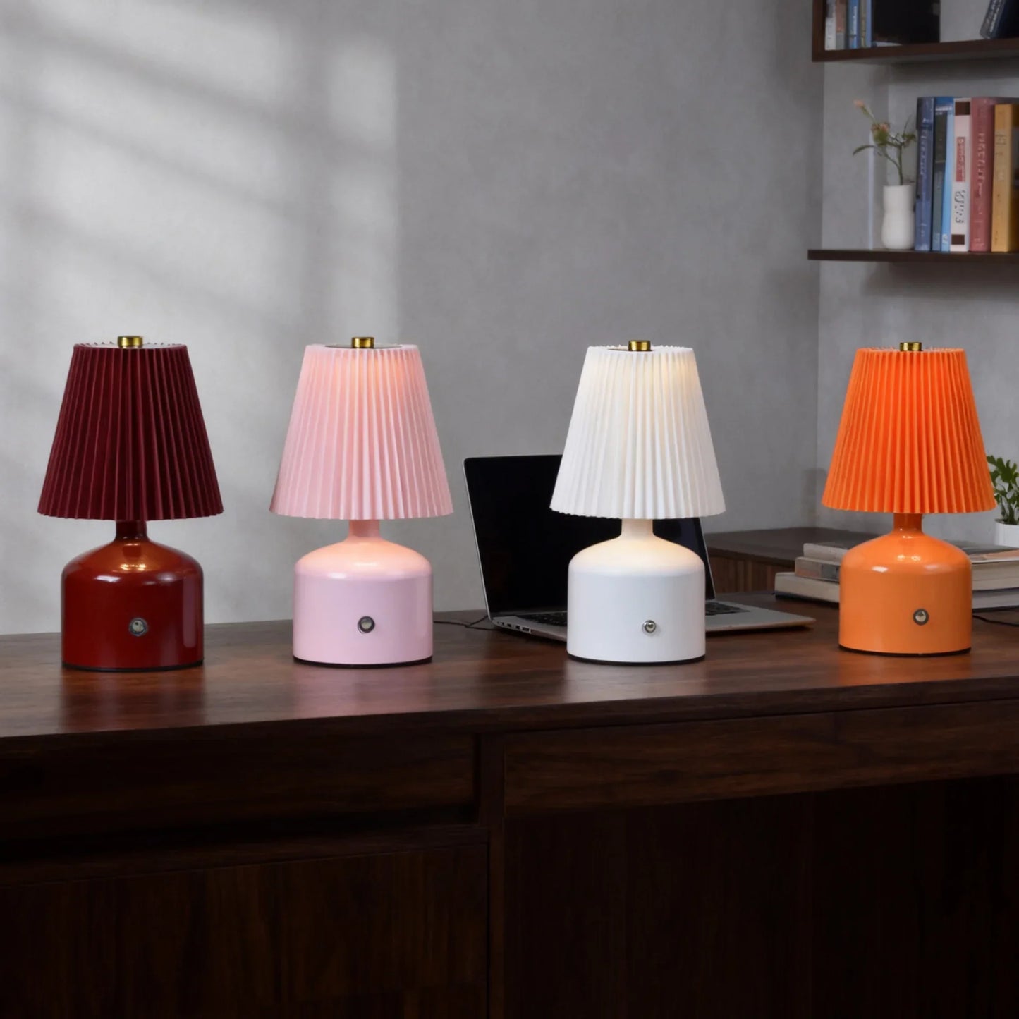 Lampe de chevet symbiote