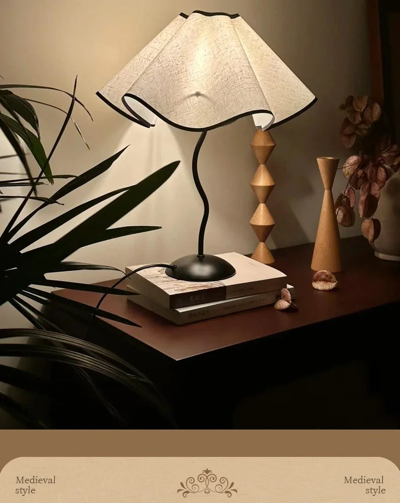 Lampe de chevet pétale